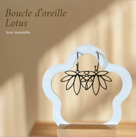 boucle d'oreille Lotus